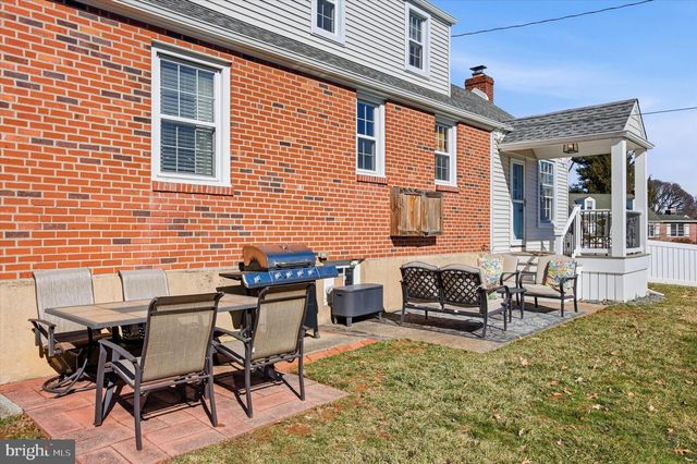 2899 PENNVIEW AVE, Broomall, PA 19008