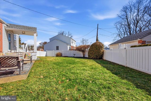 2899 PENNVIEW AVE, Broomall, PA 19008