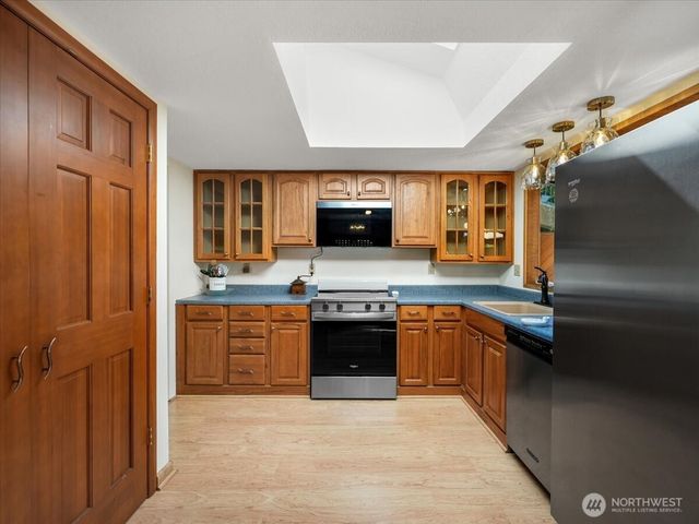 8006 45th Avenue W, Mukilteo, WA 98275