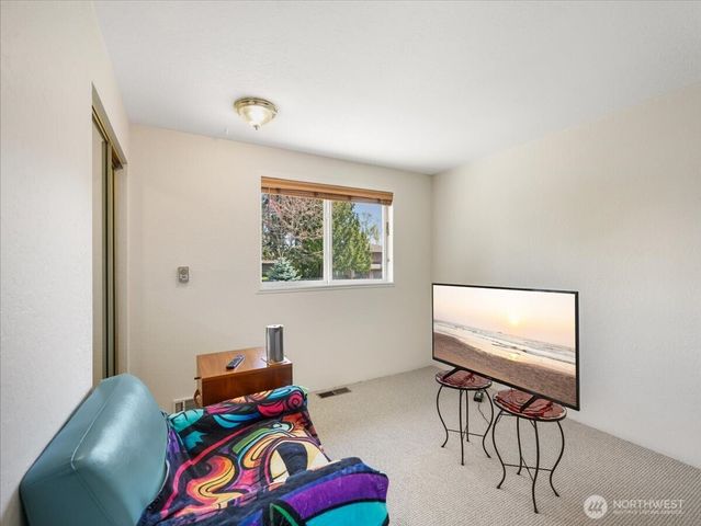 8006 45th Avenue W, Mukilteo, WA 98275