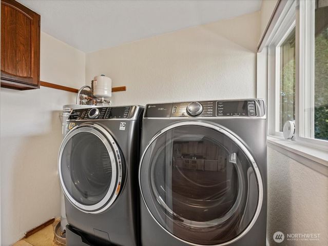 8006 45th Avenue W, Mukilteo, WA 98275
