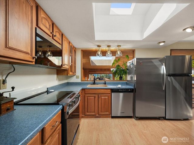 8006 45th Avenue W, Mukilteo, WA 98275