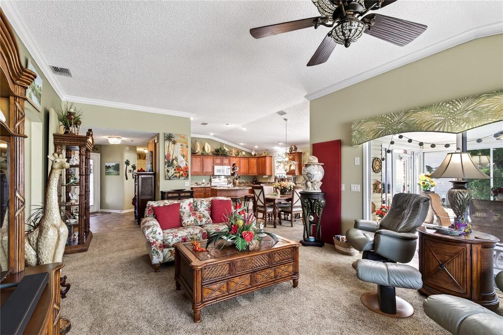 Image 11 of property listing at 1116 ELIZABETH COURT, The Villages, FL 32162