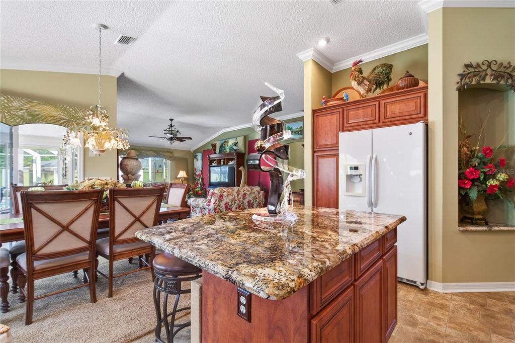 Image 18 of property listing at 1116 ELIZABETH COURT, The Villages, FL 32162