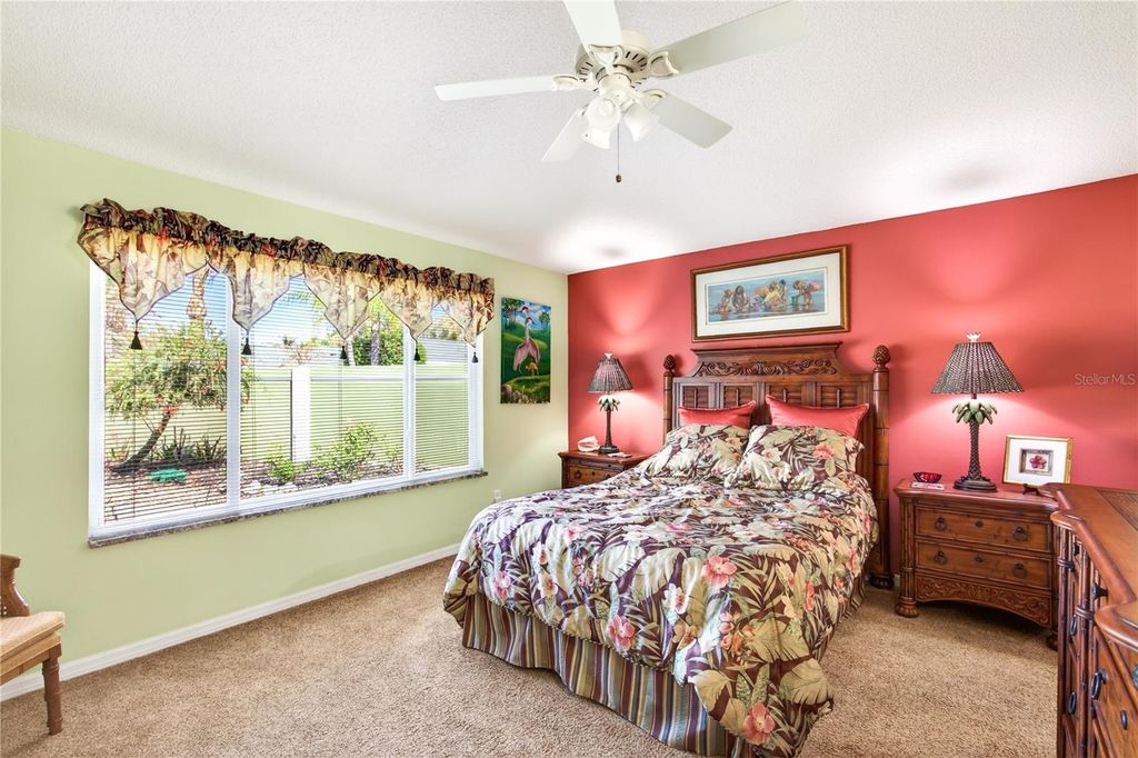 Image 20 of property listing at 1116 ELIZABETH COURT, The Villages, FL 32162