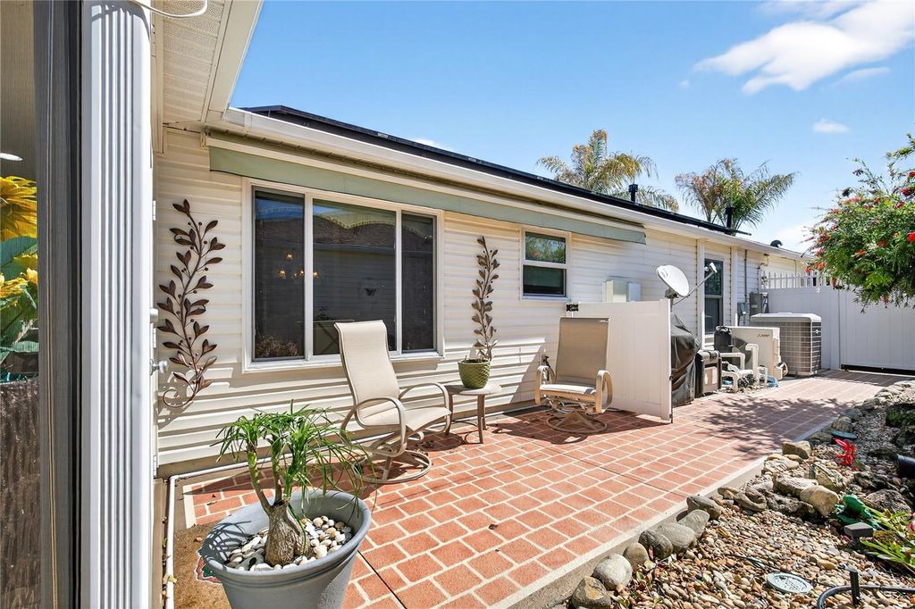 Image 38 of property listing at 1116 ELIZABETH COURT, The Villages, FL 32162