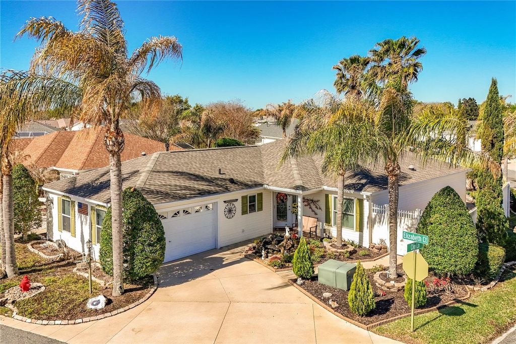 Image 43 of property listing at 1116 ELIZABETH COURT, The Villages, FL 32162