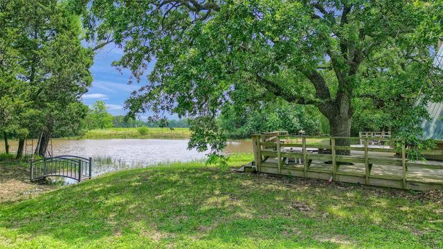 263 Rio Roxo Road, Gordonville, TX 76245