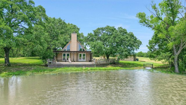 263 Rio Roxo Road, Gordonville, TX 76245