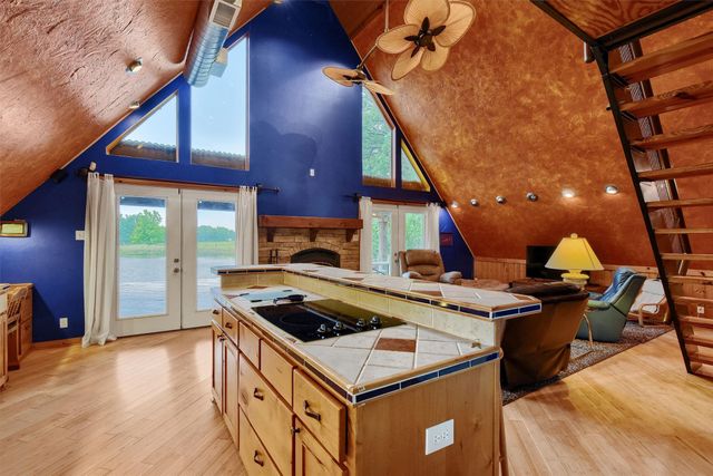 263 Rio Roxo Road, Gordonville, TX 76245