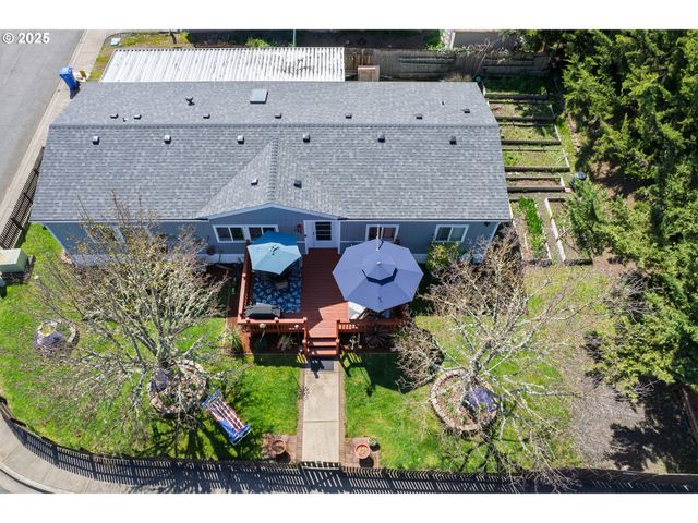 266 RIVER PLACE Dr 61, Roseburg, OR 97471