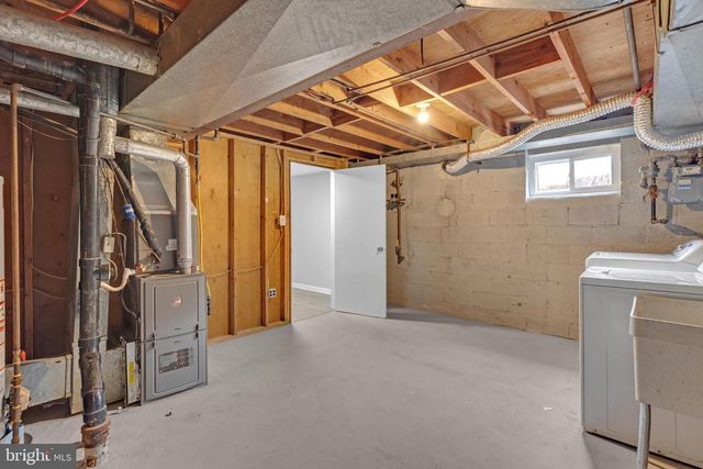 7403 LARNE LN, Lorton, VA 22079