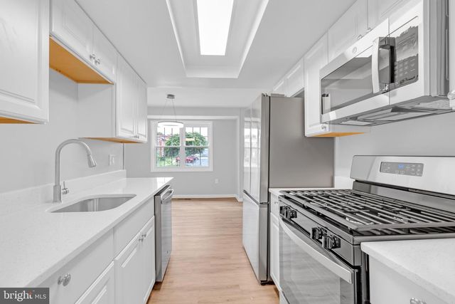 7403 LARNE LN, Lorton, VA 22079