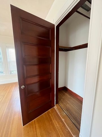 115 Upham 2, Melrose, MA 02176
