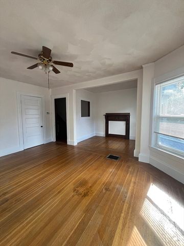 115 Upham 2, Melrose, MA 02176