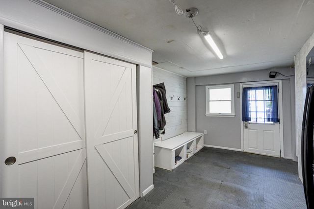 129 BLUE JAY RD, Chalfont, PA 18914