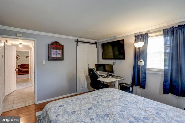 129 BLUE JAY RD, Chalfont, PA 18914