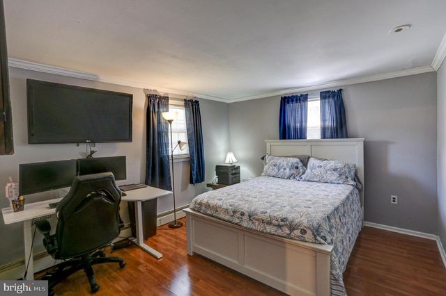 129 BLUE JAY RD, Chalfont, PA 18914