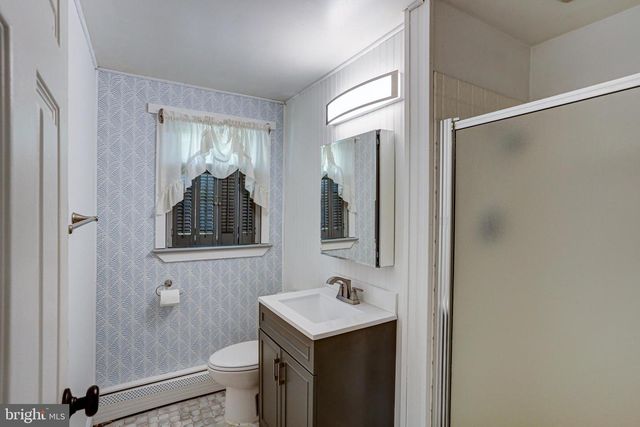 129 BLUE JAY RD, Chalfont, PA 18914