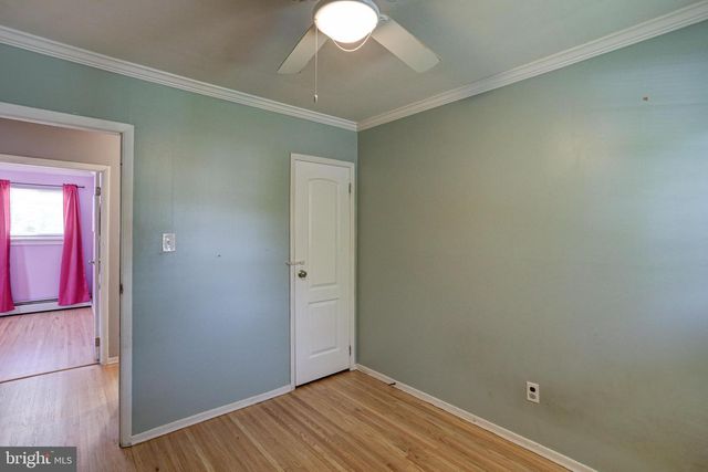 129 BLUE JAY RD, Chalfont, PA 18914