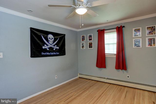 129 BLUE JAY RD, Chalfont, PA 18914