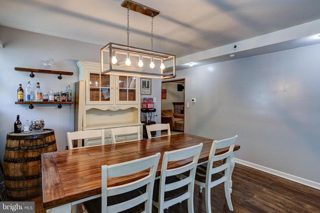 129 BLUE JAY RD, Chalfont, PA 18914