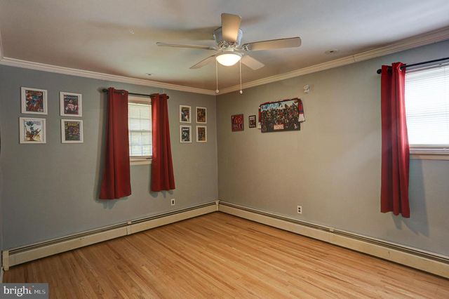 129 BLUE JAY RD, Chalfont, PA 18914