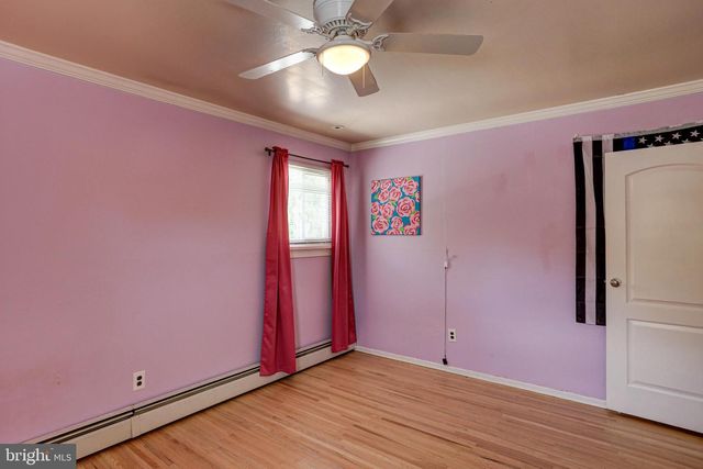 129 BLUE JAY RD, Chalfont, PA 18914
