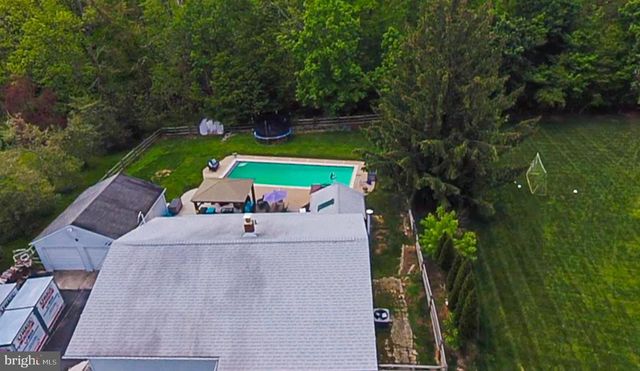 129 BLUE JAY RD, Chalfont, PA 18914