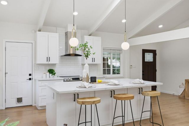 1193 Redoaks Drive, San Jose, CA 95128