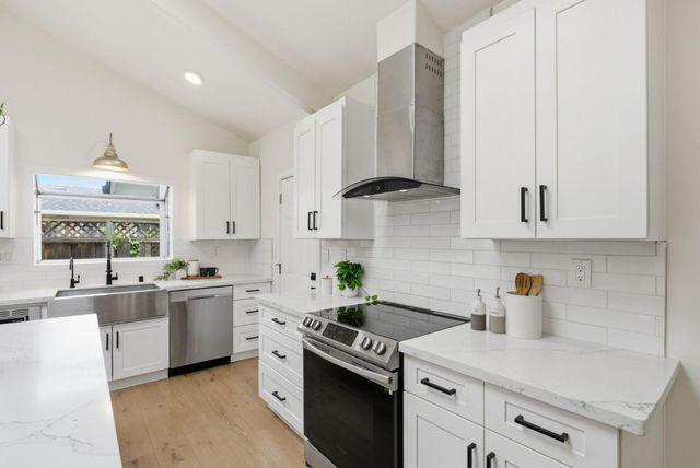 1193 Redoaks Drive, San Jose, CA 95128