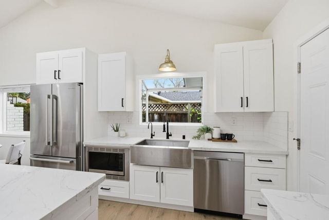 1193 Redoaks Drive, San Jose, CA 95128