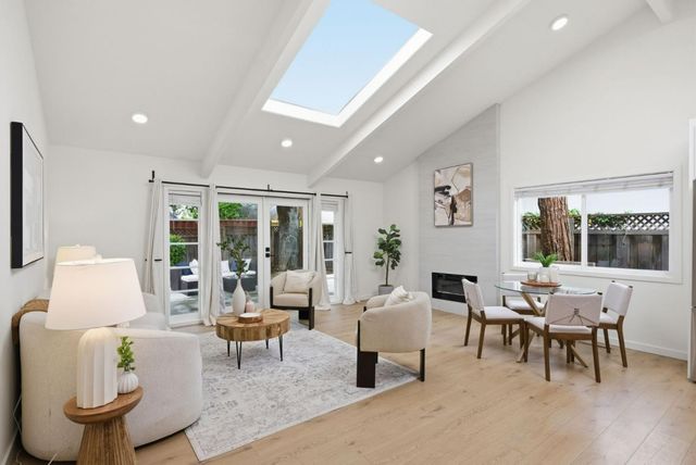 1193 Redoaks Drive, San Jose, CA 95128