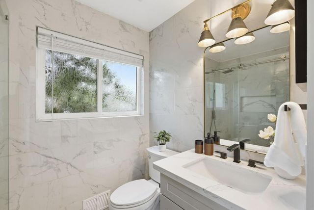 1193 Redoaks Drive, San Jose, CA 95128