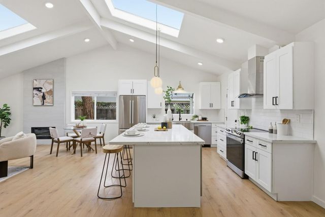 1193 Redoaks Drive, San Jose, CA 95128