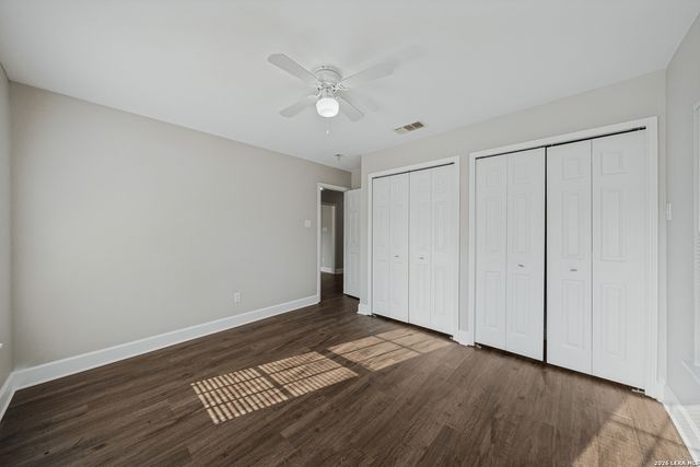 424 ELLIS ST, Seguin, TX 78155