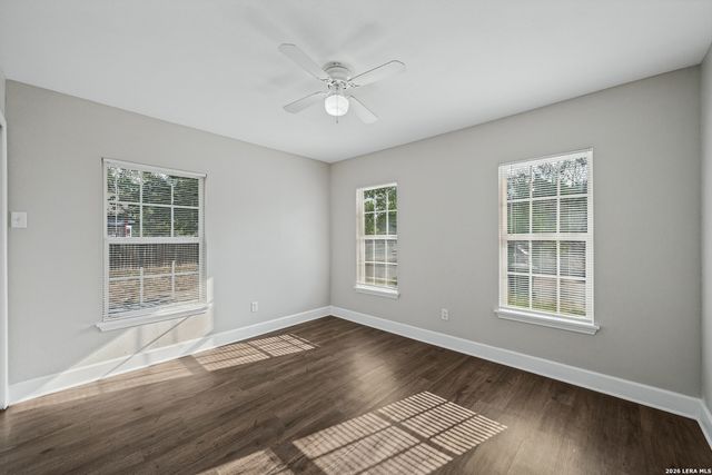 424 ELLIS ST, Seguin, TX 78155