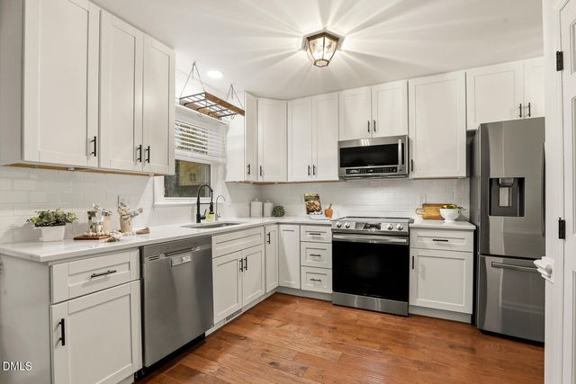 1501 Twin Lake Drive, Holly Springs, NC 27540