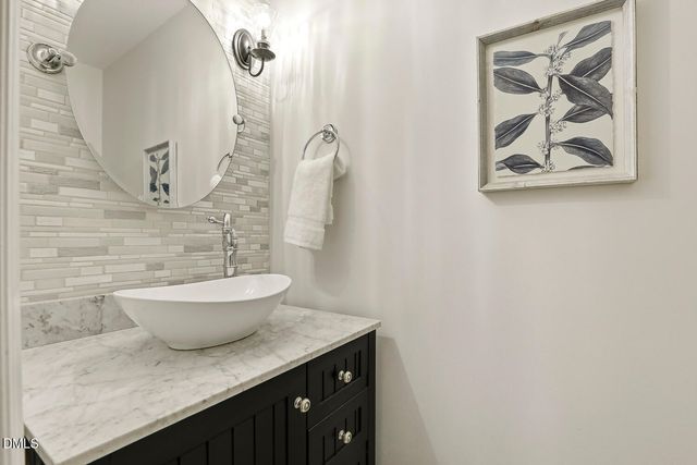 1501 Twin Lake Drive, Holly Springs, NC 27540