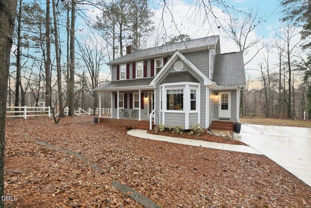 1501 Twin Lake Drive, Holly Springs, NC 27540