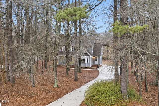 1501 Twin Lake Drive, Holly Springs, NC 27540