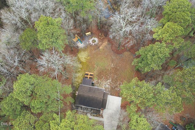 1501 Twin Lake Drive, Holly Springs, NC 27540