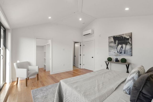 9 Sydney PH2, Boston, MA 02125