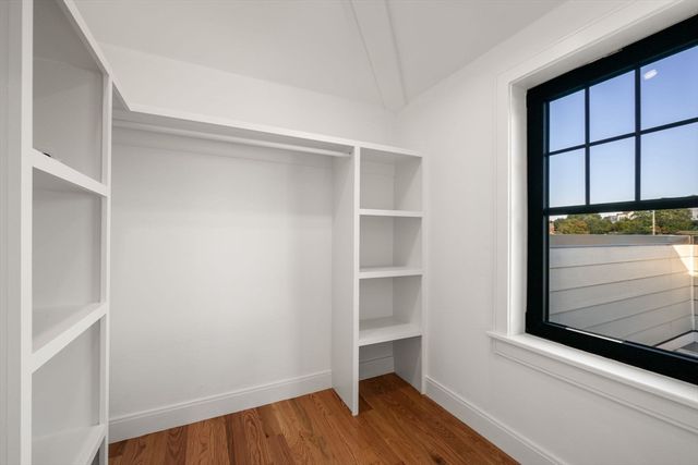 9 Sydney PH2, Boston, MA 02125