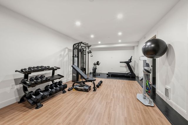 9 Sydney PH2, Boston, MA 02125