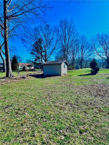 1671 Westhill Boulevard, Westlake, OH 44145