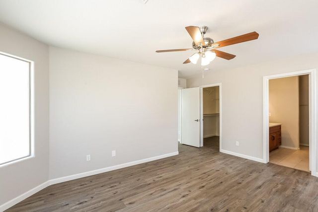3310 W Leodra Lane, Phoenix, AZ 85041