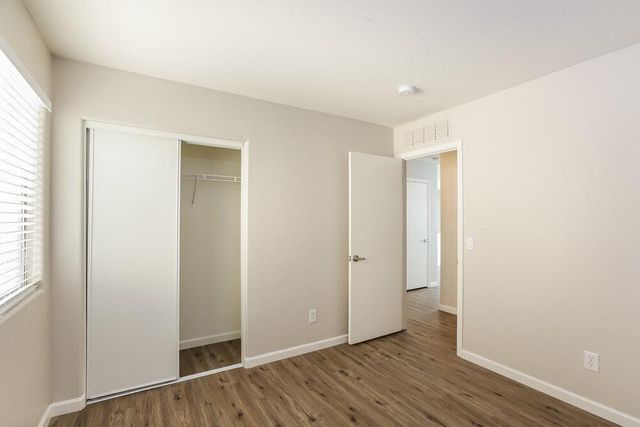 3310 W Leodra Lane, Phoenix, AZ 85041