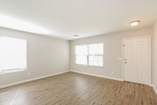 3310 W Leodra Lane, Phoenix, AZ 85041