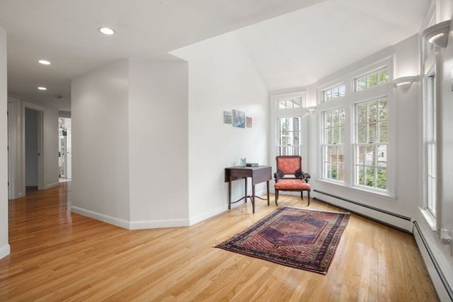 28 Centre St, Dover, MA 02030